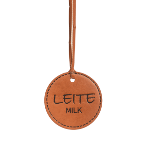 Etiqueta de Identificação Leite – Cor marrom em Couro PU